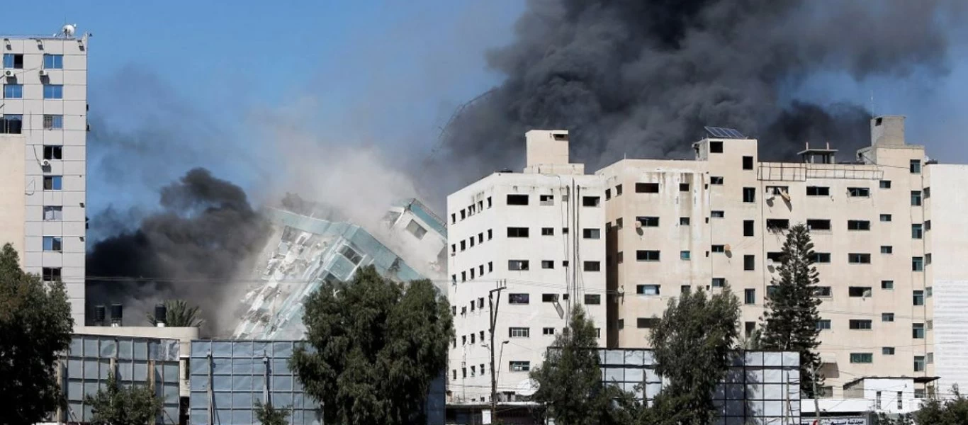 Βίντεο-σοκ! Οι Ισραηλινοί κτύπησαν 13ώροφο κτήριο στη Γάζα - Στέγαζε το Associated Press και το Al Jazeera